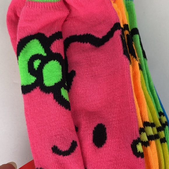 Hello Kitty no show socks set of 5 NEW Cute neon colors with Hello Kitty faces - Picture 6 of 14
